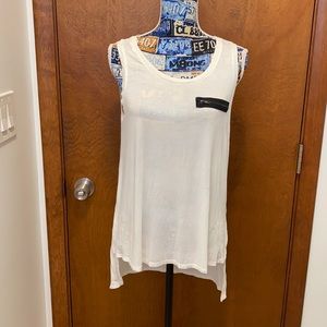 Forever 21 tank top  high and low size medium